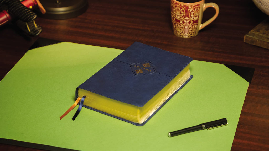NIV, The Grace and Truth Study Bible (Trustworthy and Practi