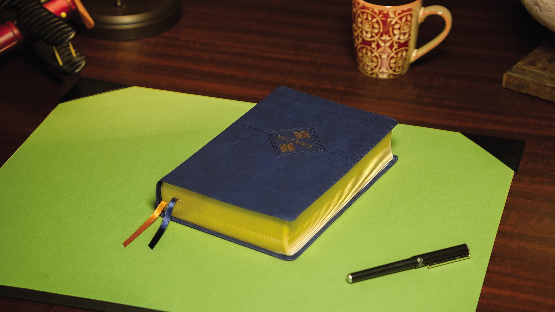 NIV, The Grace and Truth Study Bible (Trustworthy and Practi