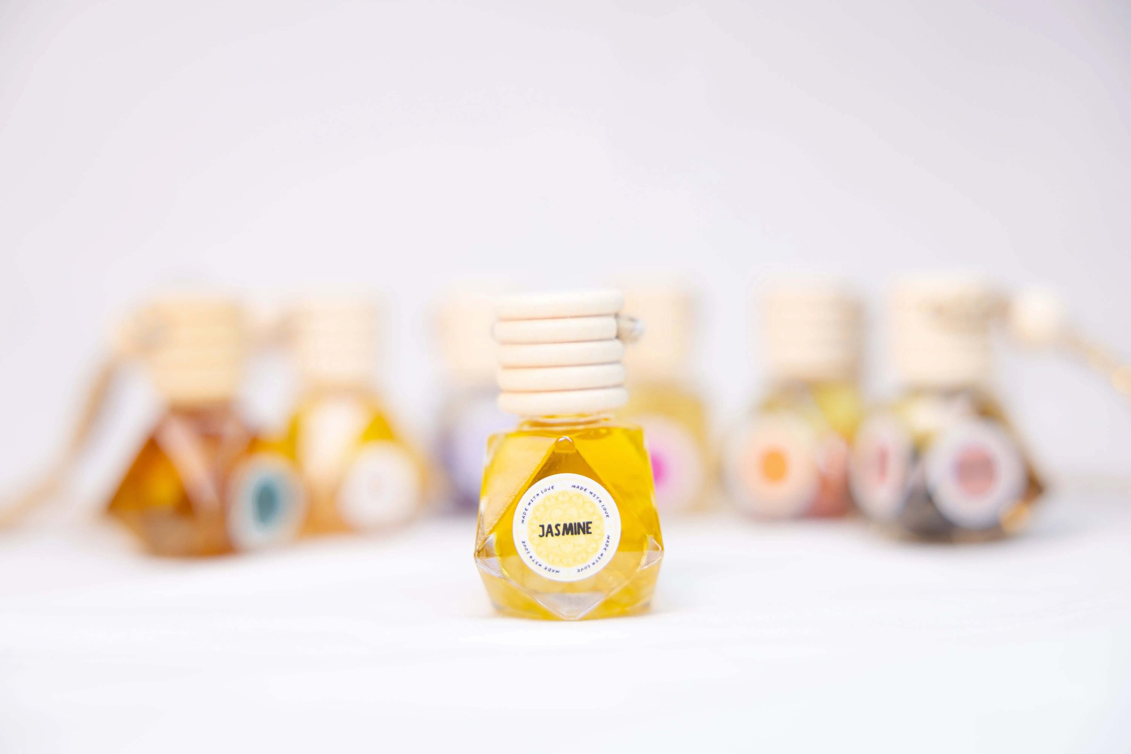 NATURAL ESSENTIAL OILS CAR DIFFUSERS